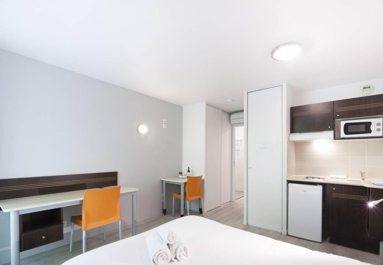 Avisseau - Studio Calme Au Coeur Du Quartier Des Chartrons Бордо Экстерьер фото